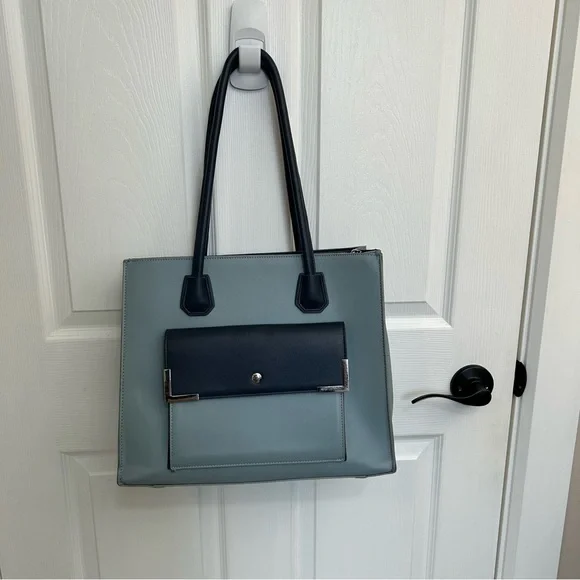 Chic Blue Two-Tone Tote Bag - Picture 1 of 16